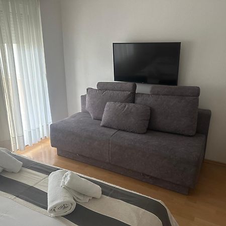 Apartmani Mira Vodice Extérieur photo