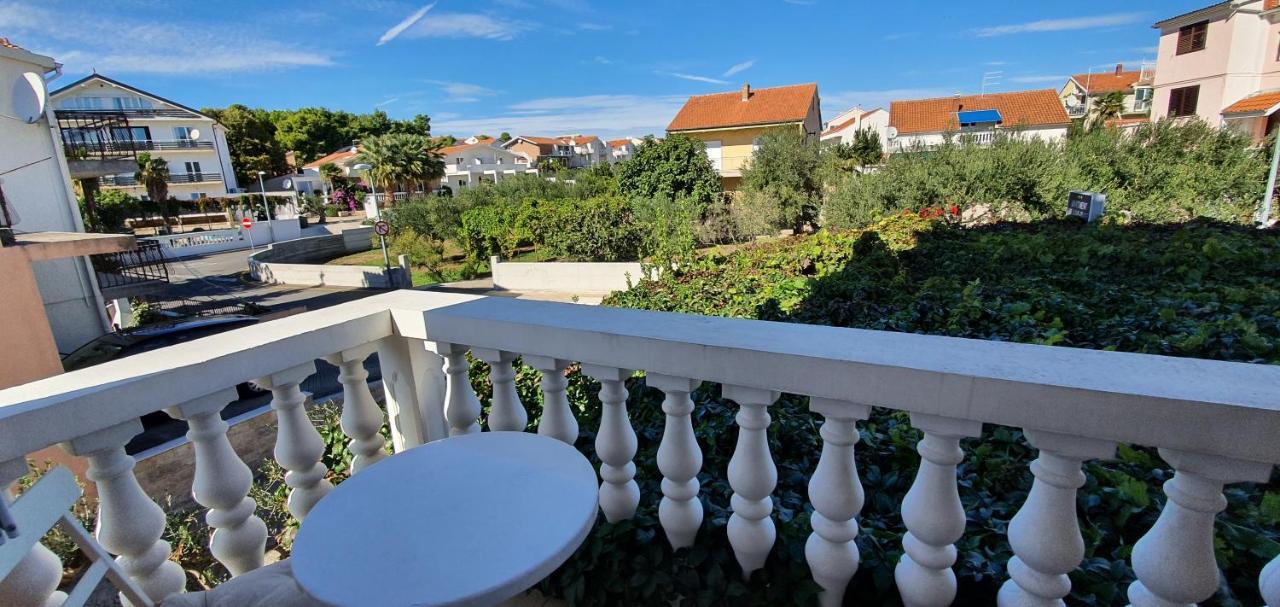 Apartmani Mira Vodice Extérieur photo