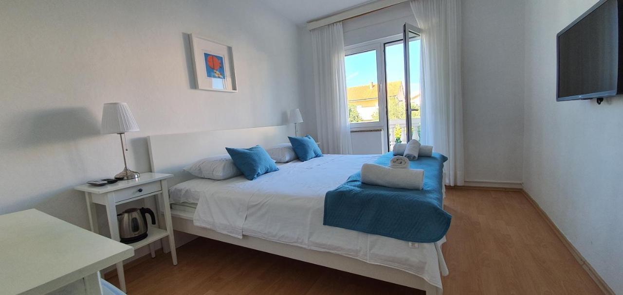 Apartmani Mira Vodice Extérieur photo