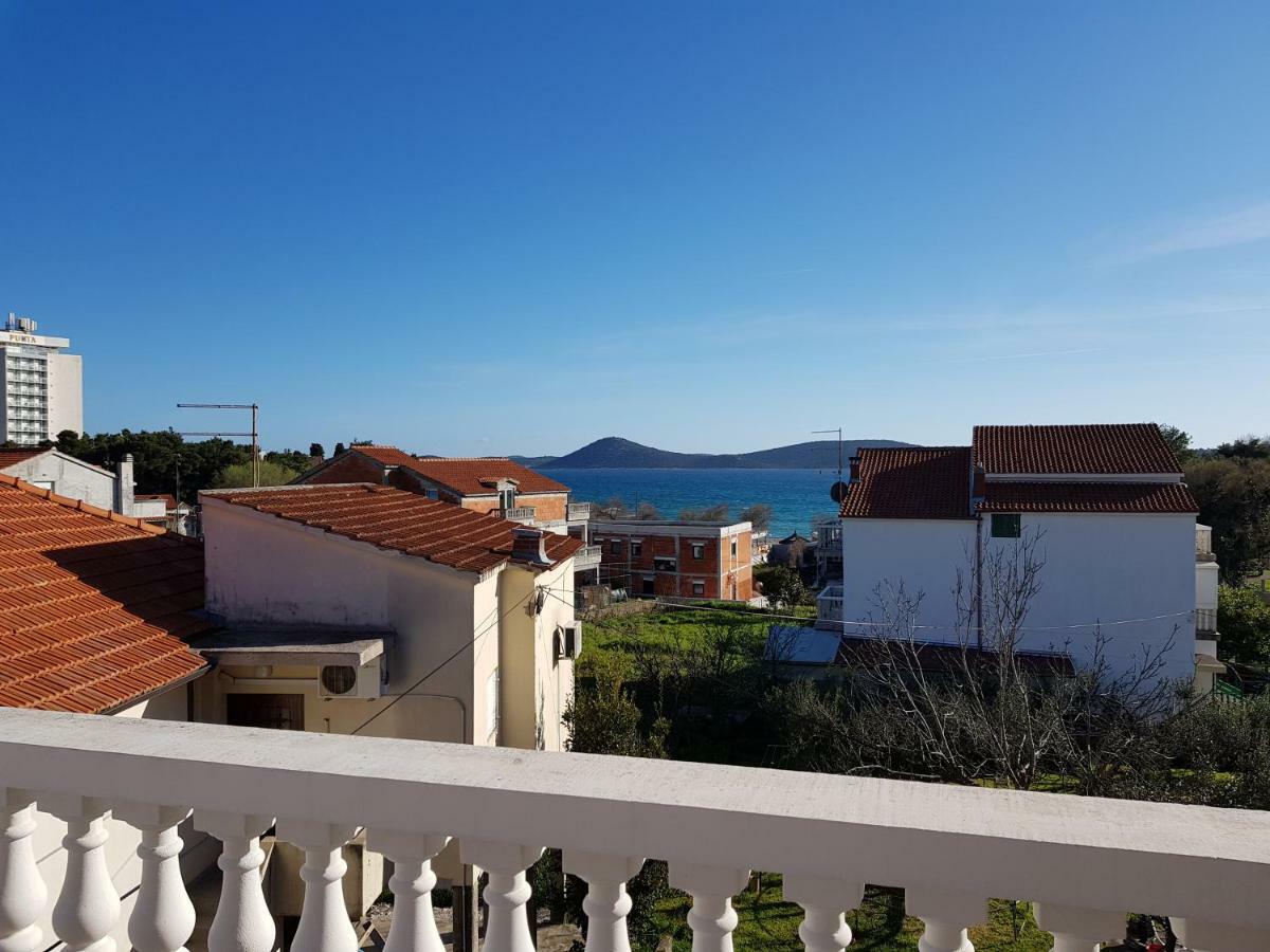 Apartmani Mira Vodice Extérieur photo