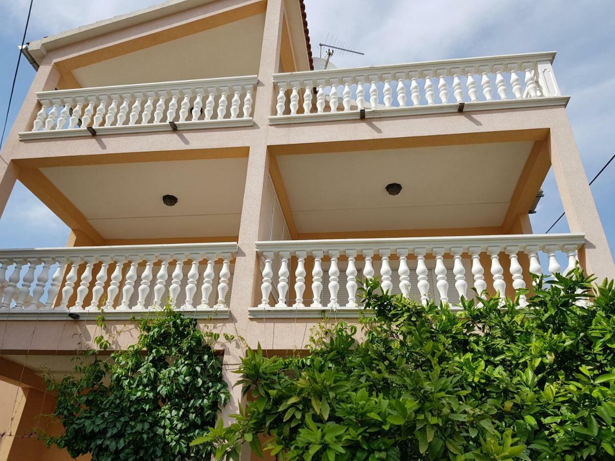 Apartmani Mira Vodice Extérieur photo