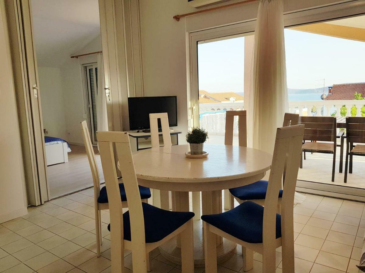 Apartmani Mira Vodice Extérieur photo